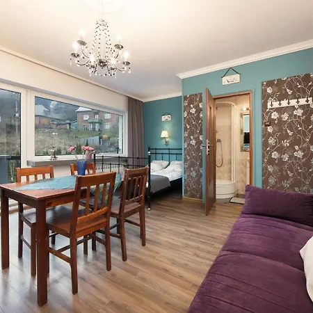 Pod Losiem Δωμάτια σε οικογενειακή κατοικία Krynica Zdroj